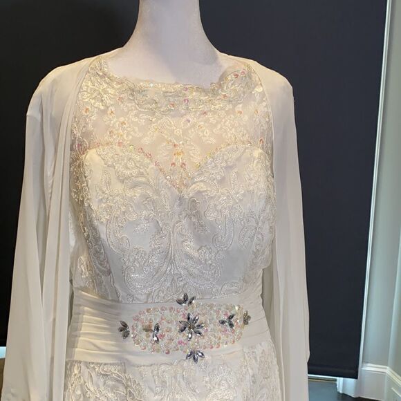 Women’s Ivory Dress & Matching Chiffon Jacket with beautiful detail Size L**READ - Picture 2 of 15
